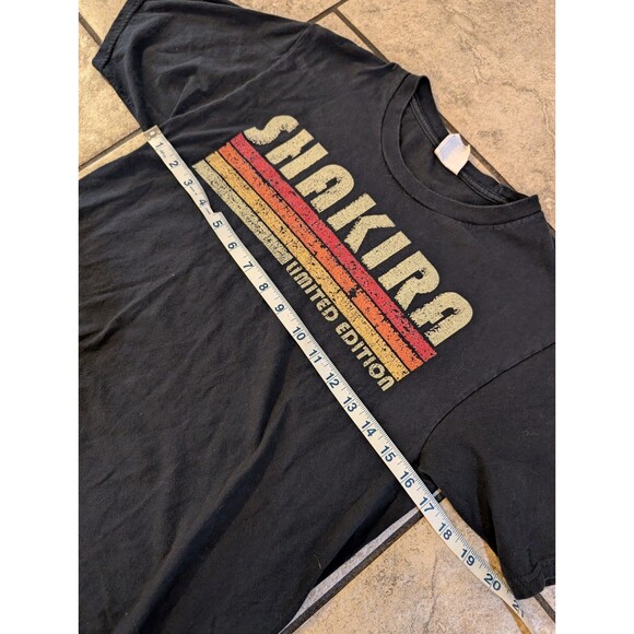 Shakira Limited Edition Graphic T-Shirt Black Small Retro Stripes Fan Tee - Picture 7 of 8
